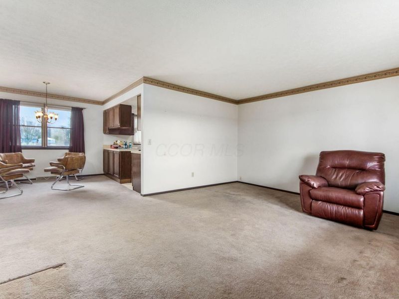 270 W Orange Road, Delaware, OH 43015 Photo 2