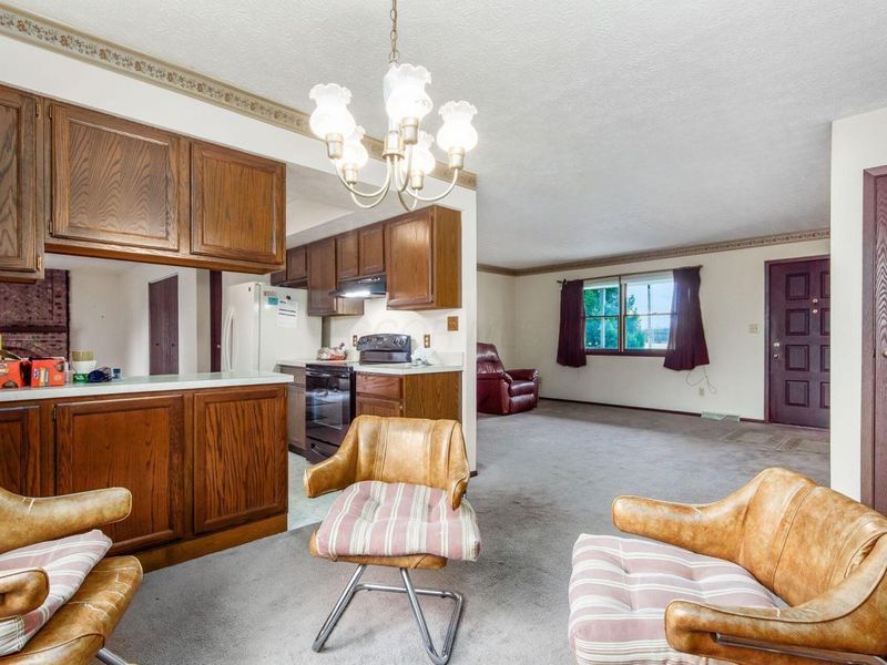 270 W Orange Road, Delaware, OH 43015 Photo 6