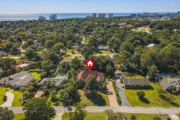 407 Pinecrest Dr. photo 4