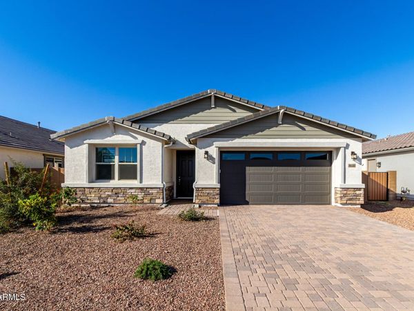 8046 N 54TH Lane, Glendale, AZ 85302