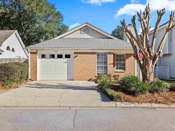 3502 Silvertree Ln, Pensacola, FL 32504