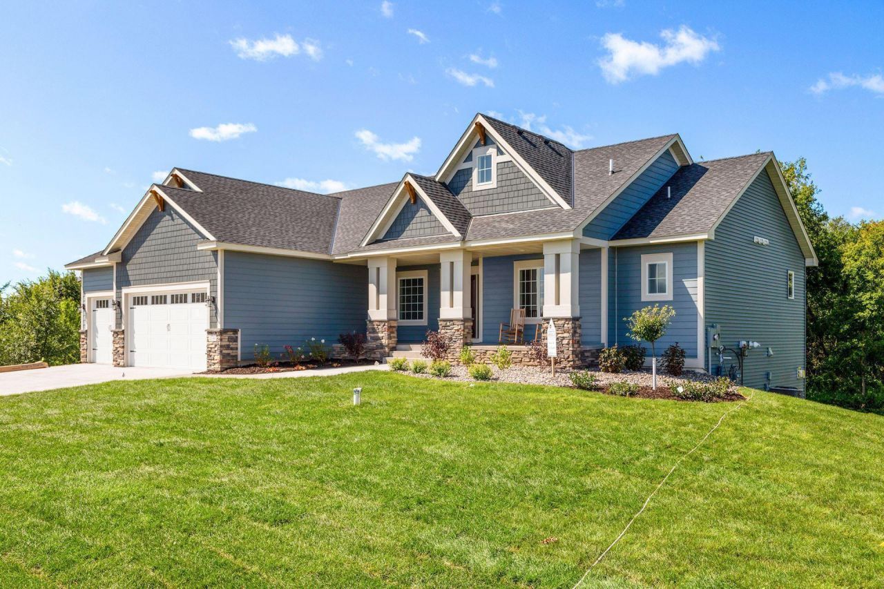 41xx 159th Avenue Ne, Ham Lake, MN 55304 Main Photo