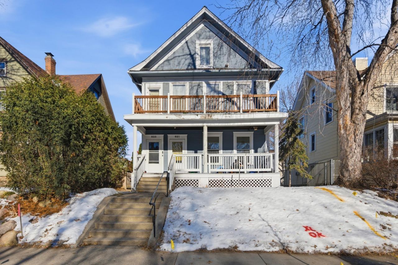 821 Edmund Avenue, Saint Paul, MN 55104 Main Photo