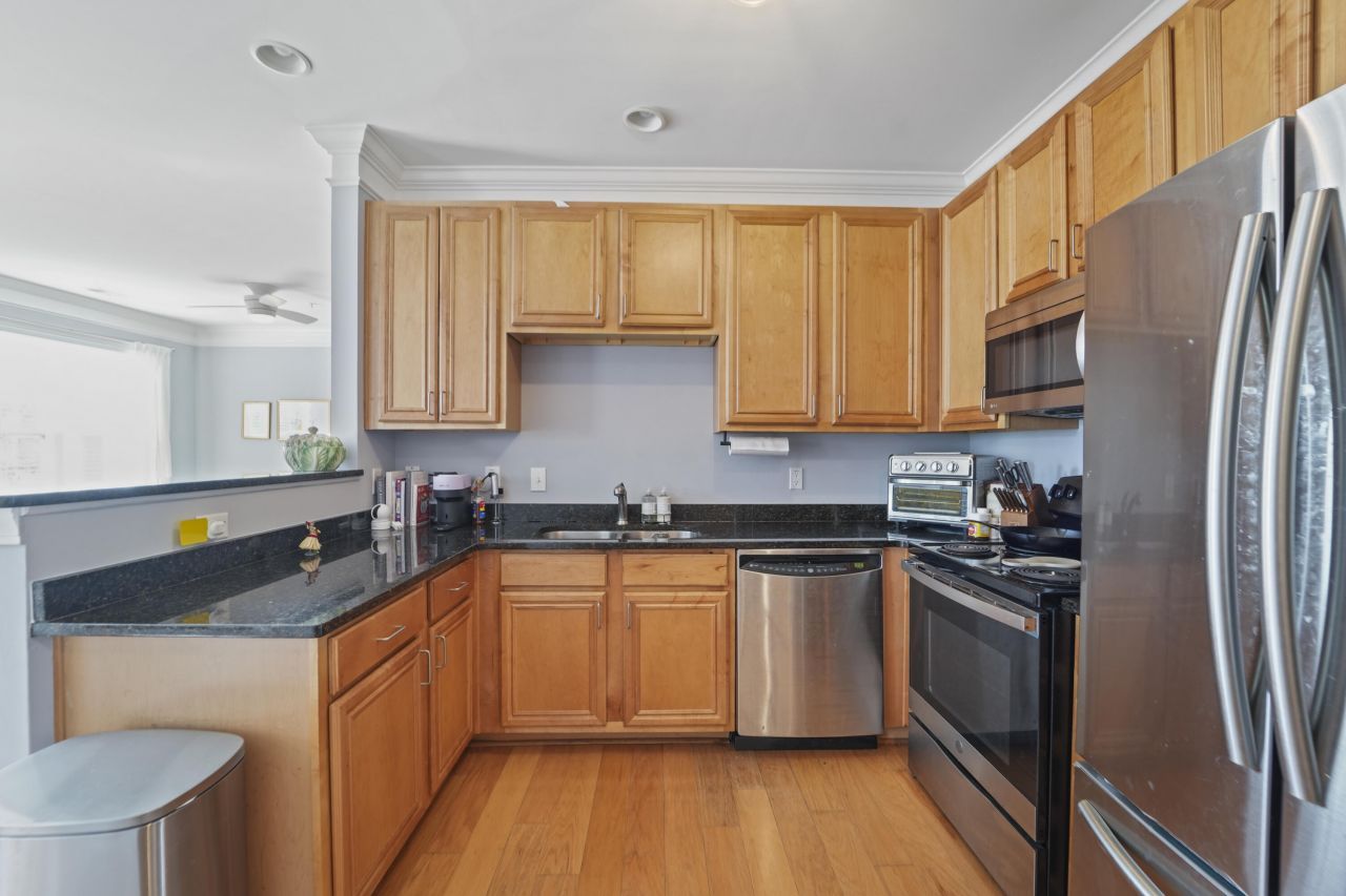 2244 Ashley Crossing Drive Photo 26