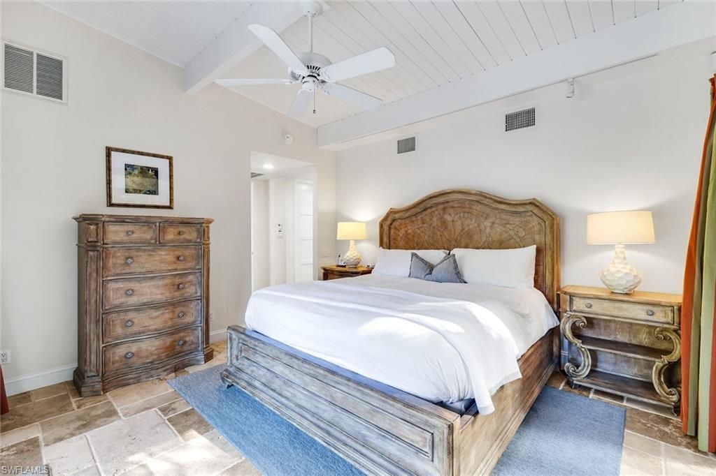 210 Central Ave, Naples, FL 34102 Photo