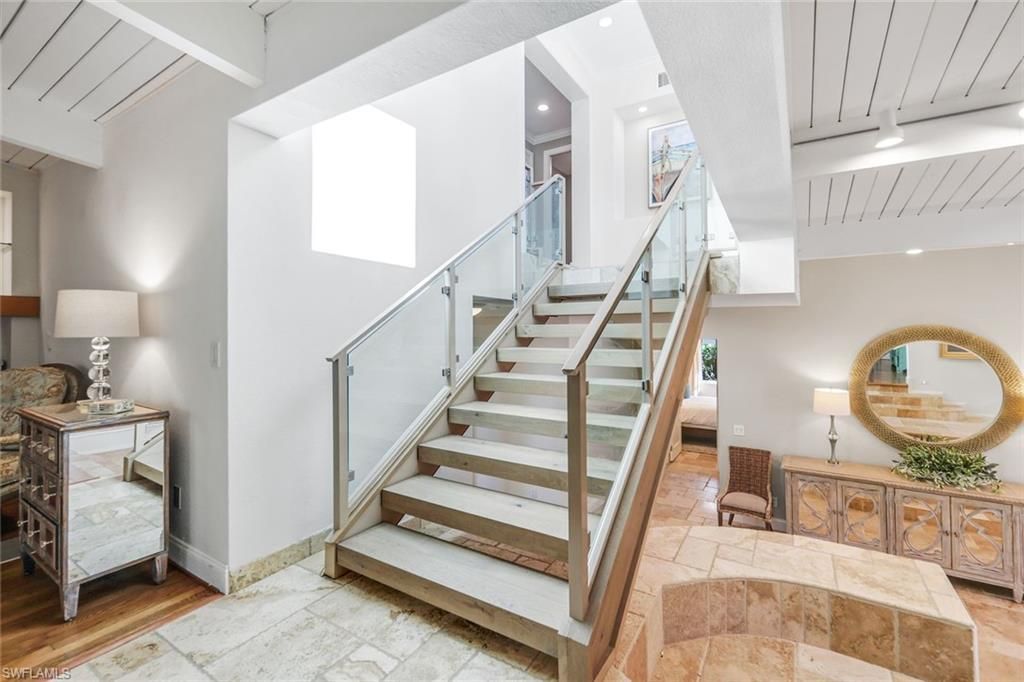 210 Central Ave, Naples, FL 34102 Photo