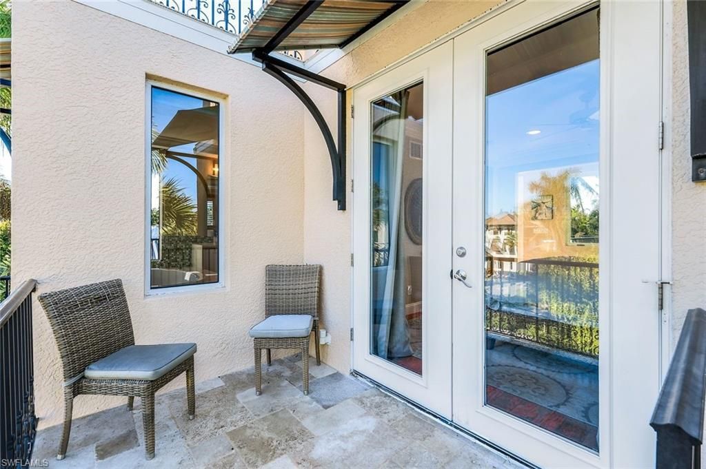 210 Central Ave, Naples, FL 34102 Photo