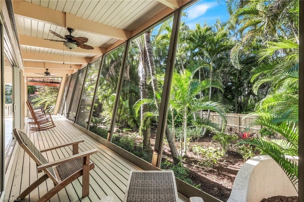 210 Central Ave, Naples, FL 34102 Photo