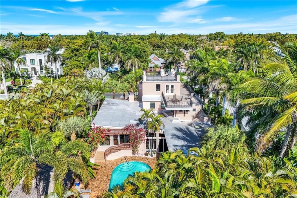 210 Central Ave, Naples, FL 34102 Photo