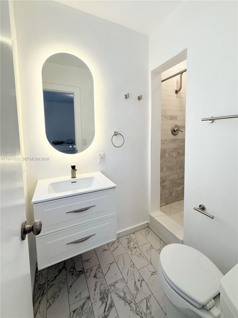 5835 La Gorce Dr , Miami Beach, FL 33140 Photo