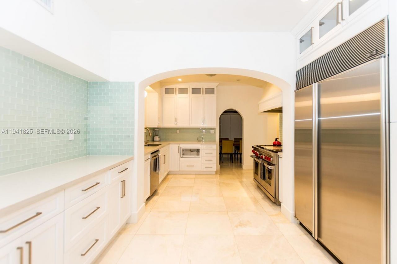 5835 La Gorce Dr , Miami Beach, FL 33140 Photo