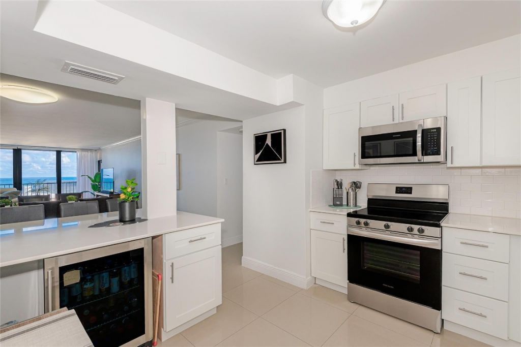 2101 S Ocean Drive, Unit 701, Hollywood, FL 33019 Photo