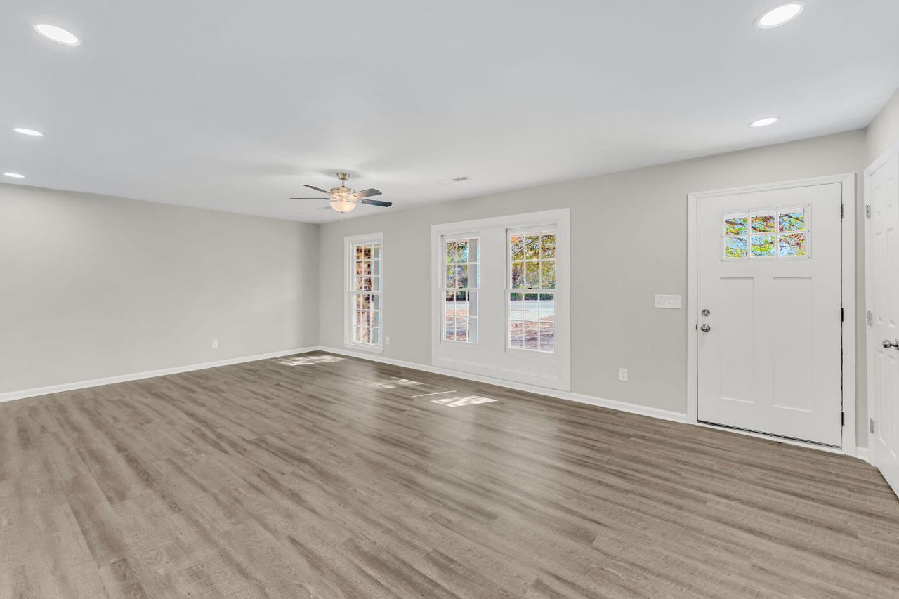 75 University Drive Photo 2