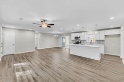 75 University Drive photo 4