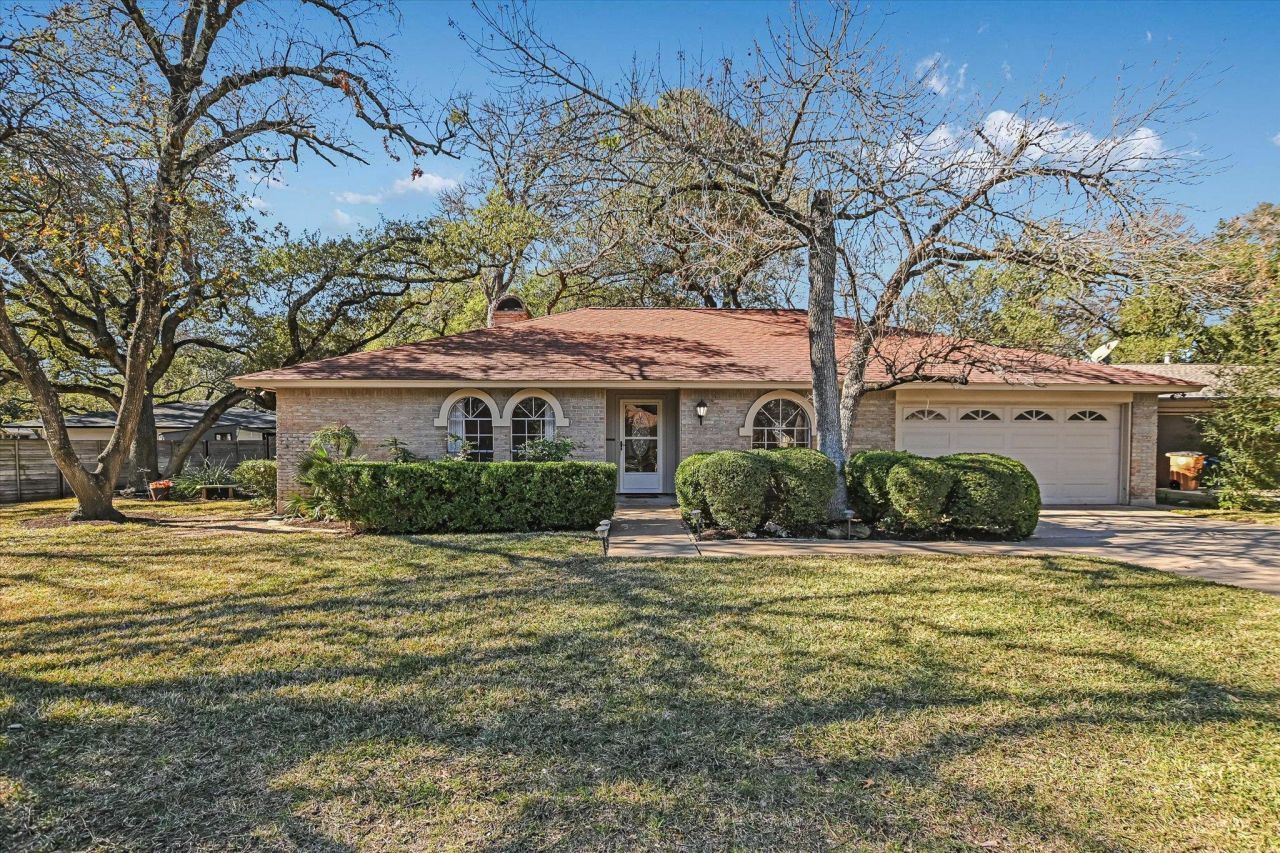 8900 Currywood Dr, Austin, TX 78759 Main Photo