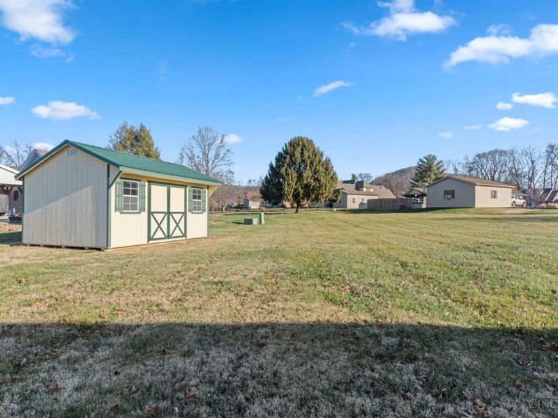 295 Litton Circle, Aberdeen, OH 45101 Photo 9