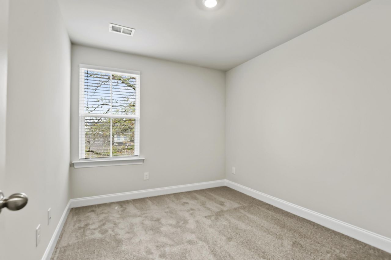 101 Langley Drive Photo 14