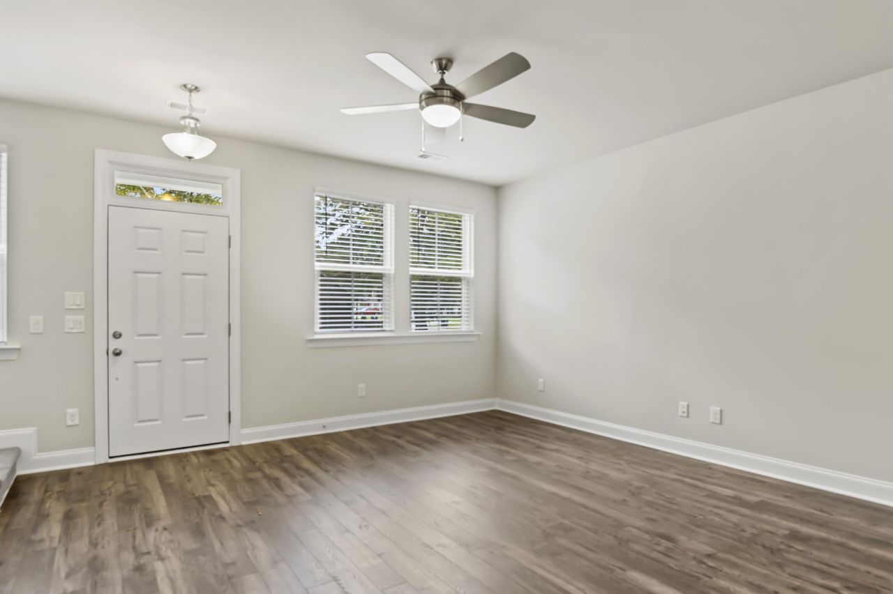 101 Langley Drive Photo 4