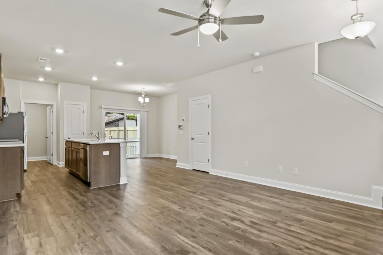 101 Langley Drive Photo 6