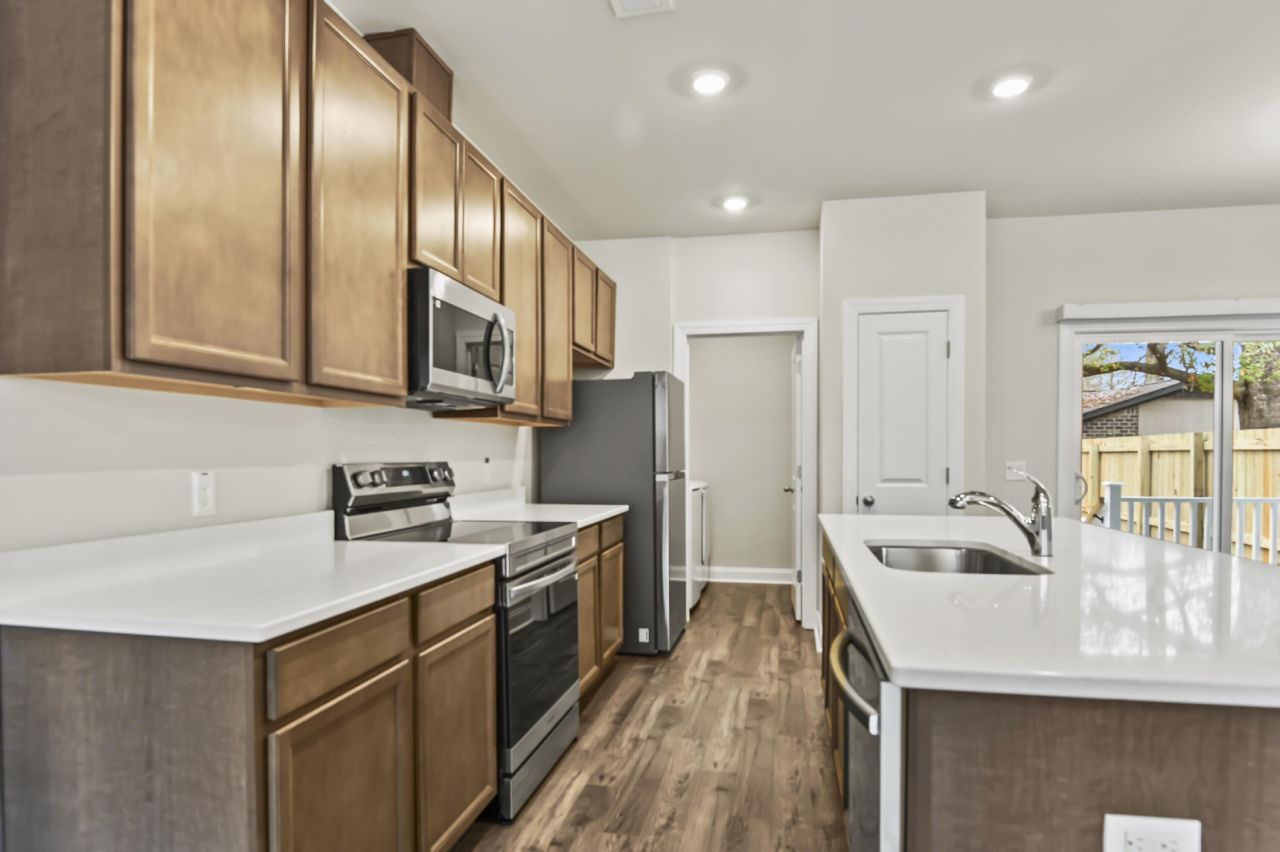 101 Langley Drive Photo 7