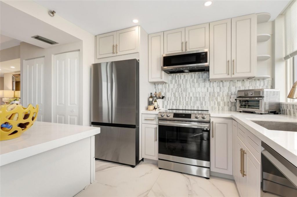 1361 S Ocean Boulevard, Unit 910, Pompano Beach, FL 33062 Photo