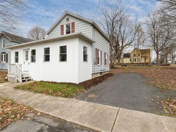 221 W 5th Street S, Fulton, NY 13069