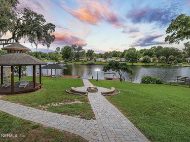 777 ARTHUR MOORE Drive, Green Cove Springs, FL 32043