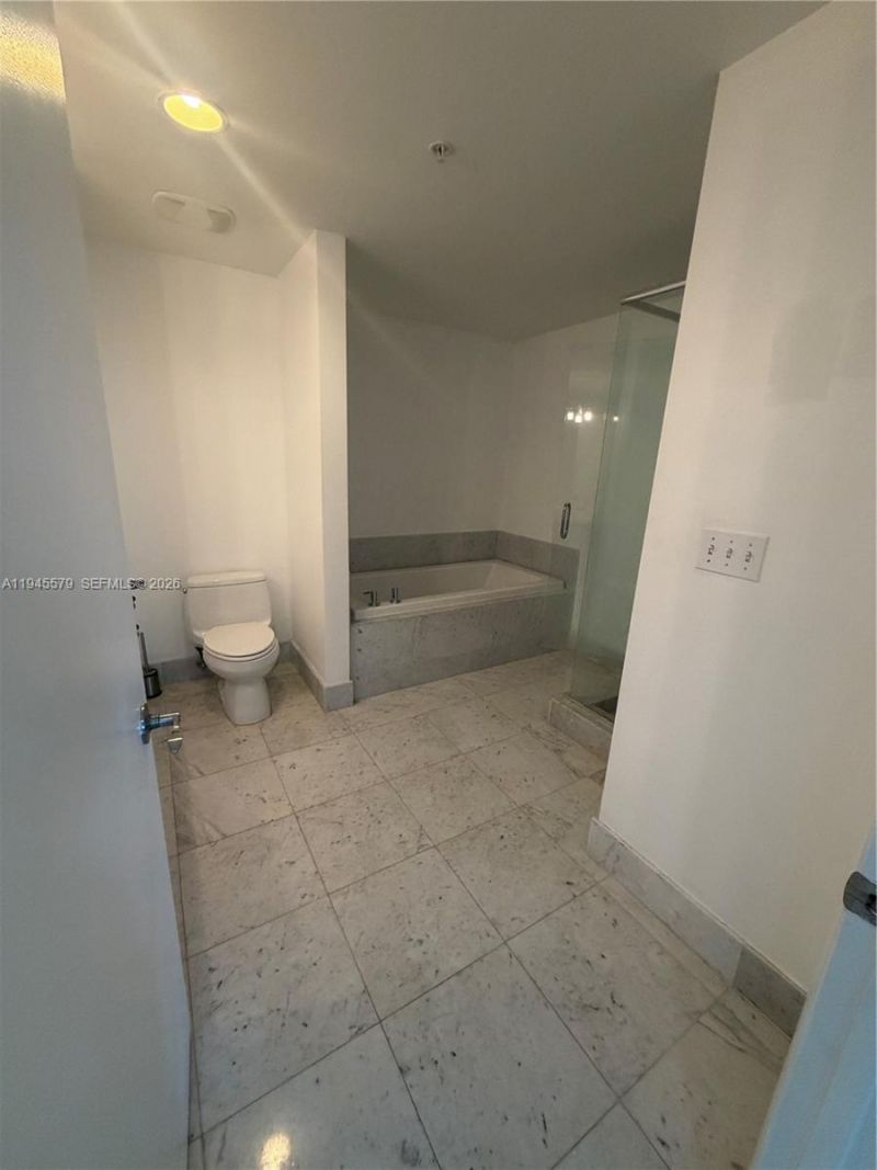 244 Biscayne Blvd, Unit 1210, Miami, FL 33132 Photo