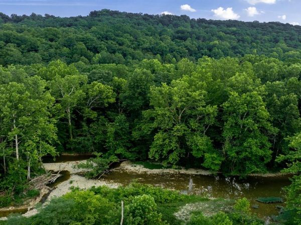 19004 St Rt 41, Peebles, OH 45660