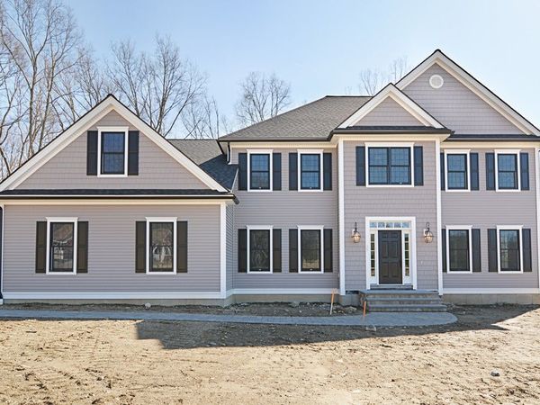 37 Bayliss Way, Uxbridge, MA 01569