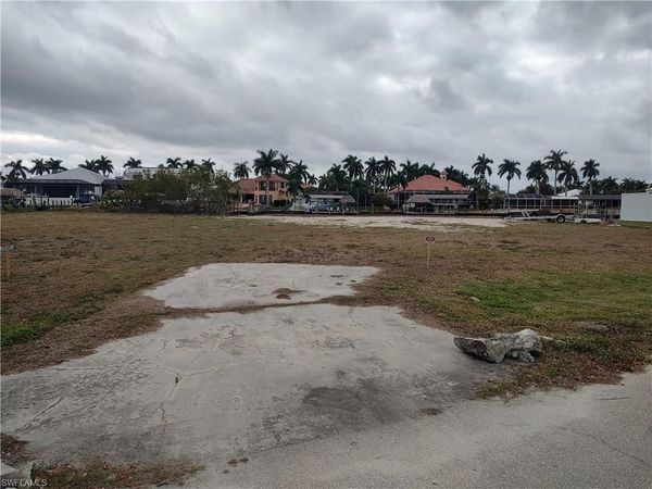 5358 Cocoa CT, CAPE CORAL, FL 33904