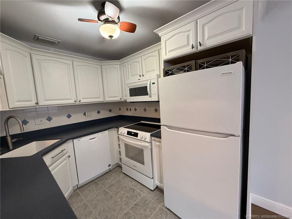 2600 SE Ocean Boulevard, Unit E4, Stuart, FL 34996 Photo