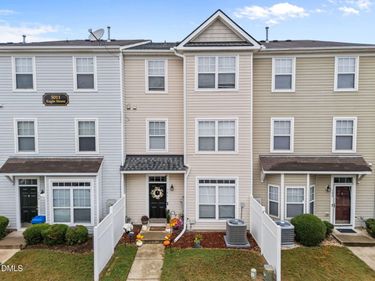5011 Eagle Stone Lane, Unit 106, Raleigh, NC 27610
