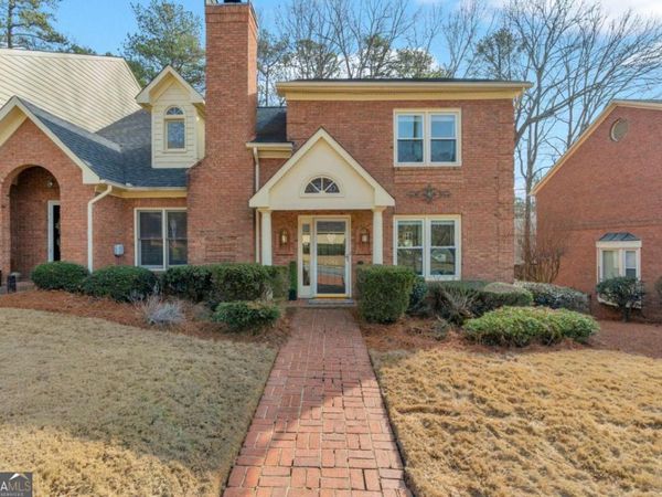 2705 Holcomb Springs Drive, Alpharetta, GA 30022