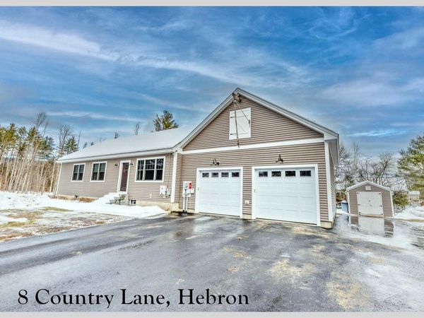 8 Country Lane, Hebron, NH 03241