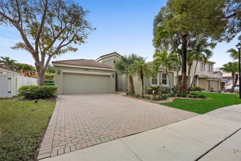 15624 SW 52nd Court, Miramar, FL 33027 Photo