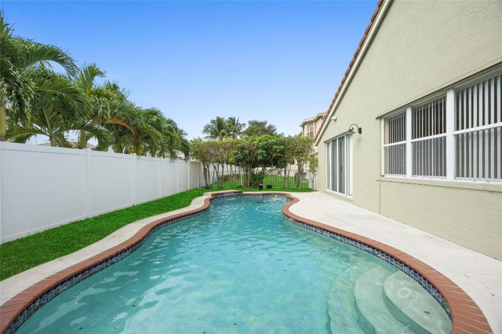 15624 SW 52nd Court, Miramar, FL 33027 Photo