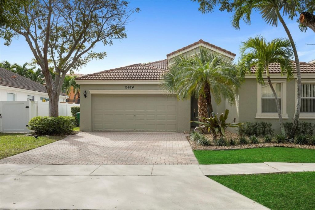 15624 SW 52nd Court, Miramar, FL 33027 Photo