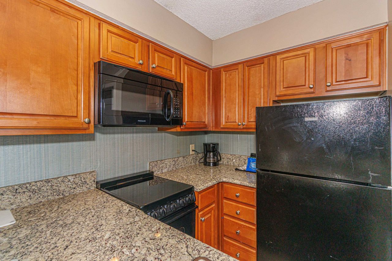 2701 N Ocean Blvd. Photo 10