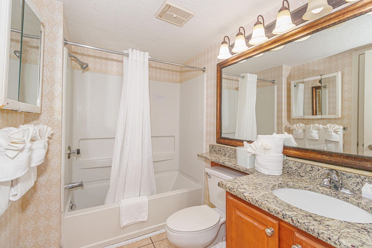 2701 N Ocean Blvd. Photo 20