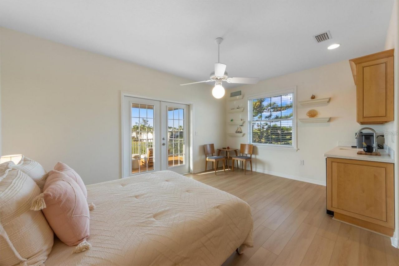 504 59th Street, Holmes Beach, FL 34217 Photo