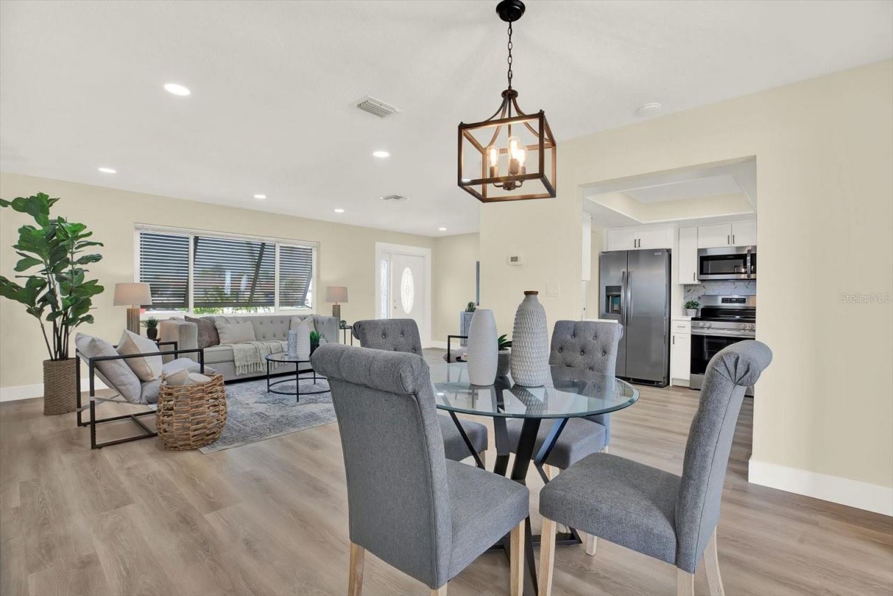 11628 Grove Street, Seminole, FL 33772 Photo