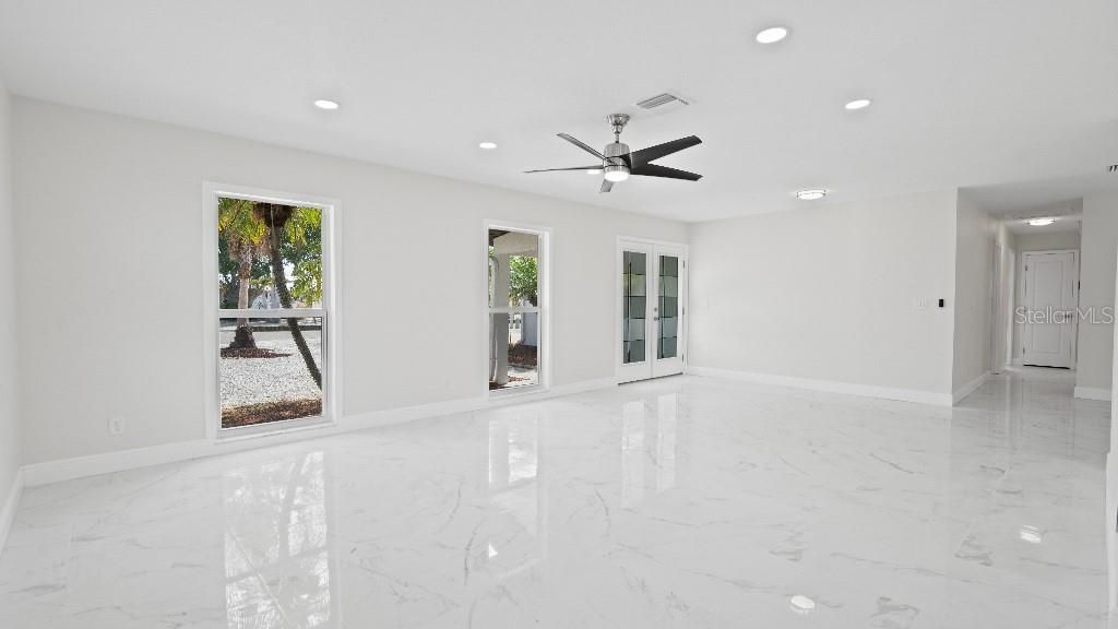 1024 Spindle Palm Way, Apollo Beach, FL 33572 Photo