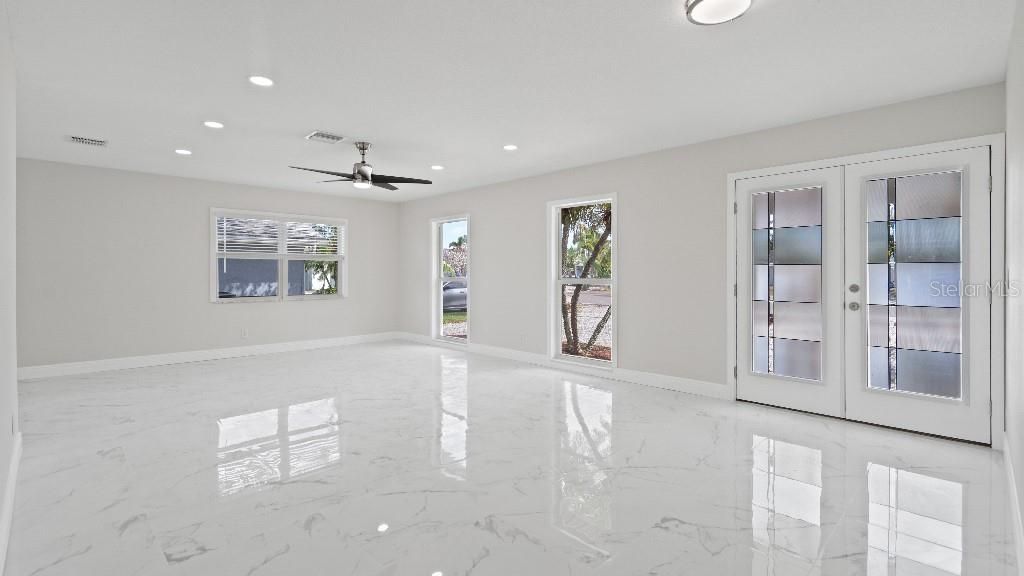 1024 Spindle Palm Way, Apollo Beach, FL 33572 Photo