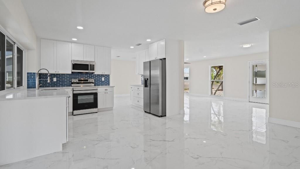 1024 Spindle Palm Way, Apollo Beach, FL 33572 Photo
