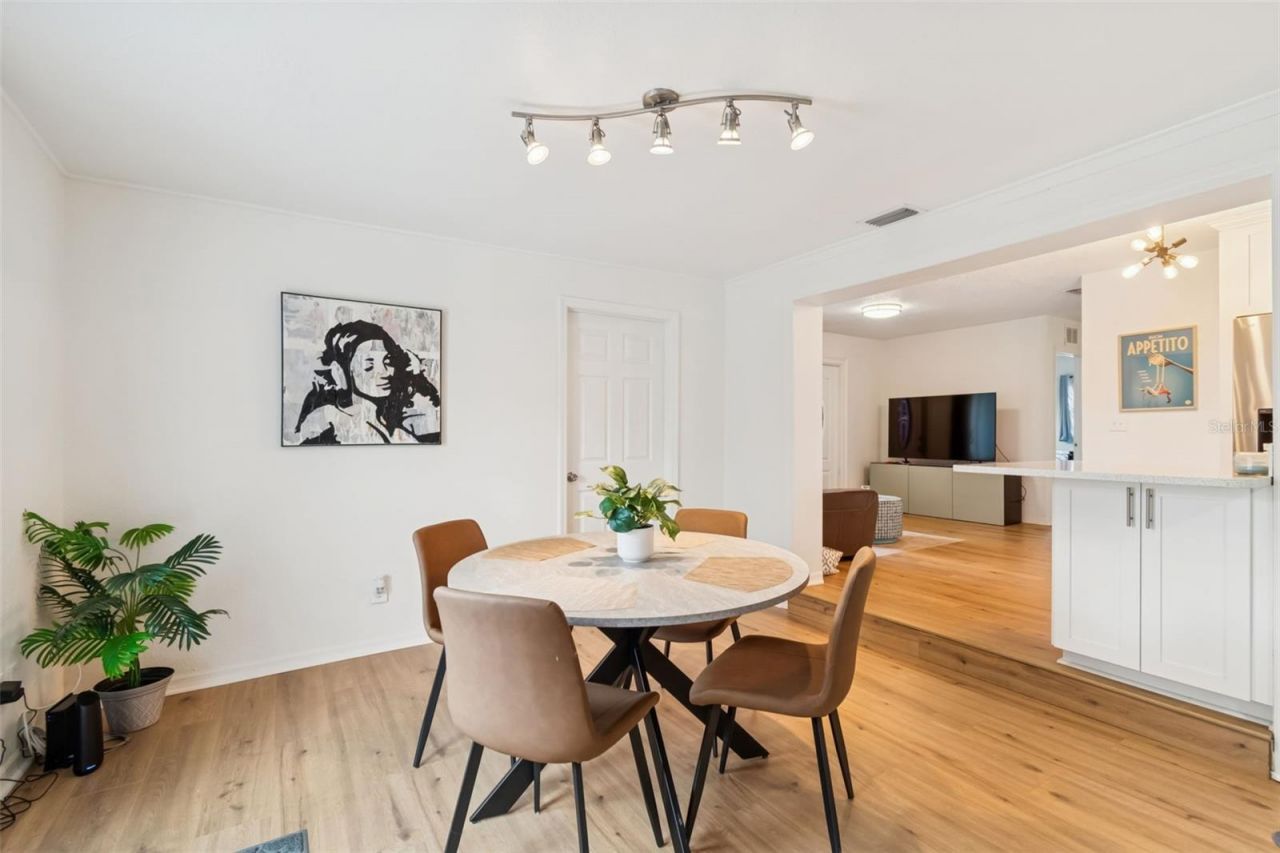 7631 18th Way N, Saint Petersburg, FL 33702 Photo