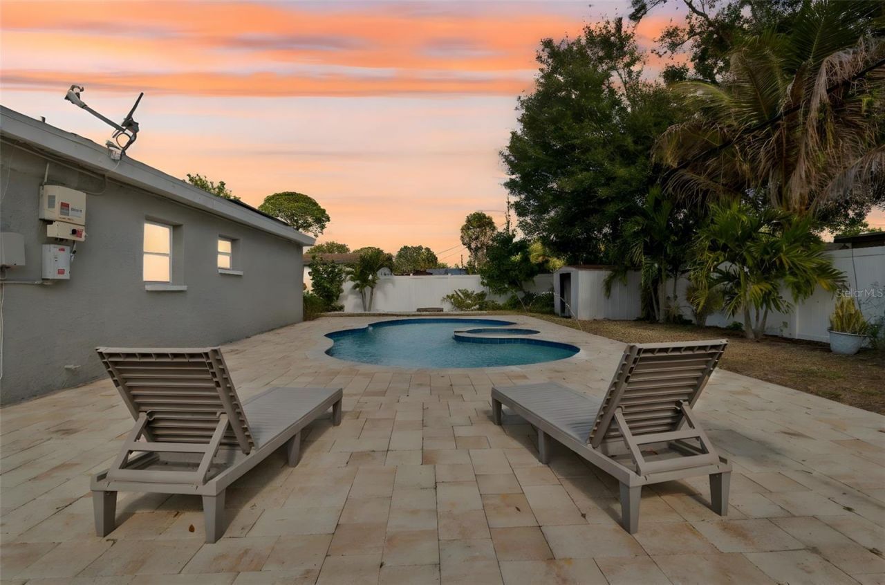 7631 18th Way N, Saint Petersburg, FL 33702 Photo