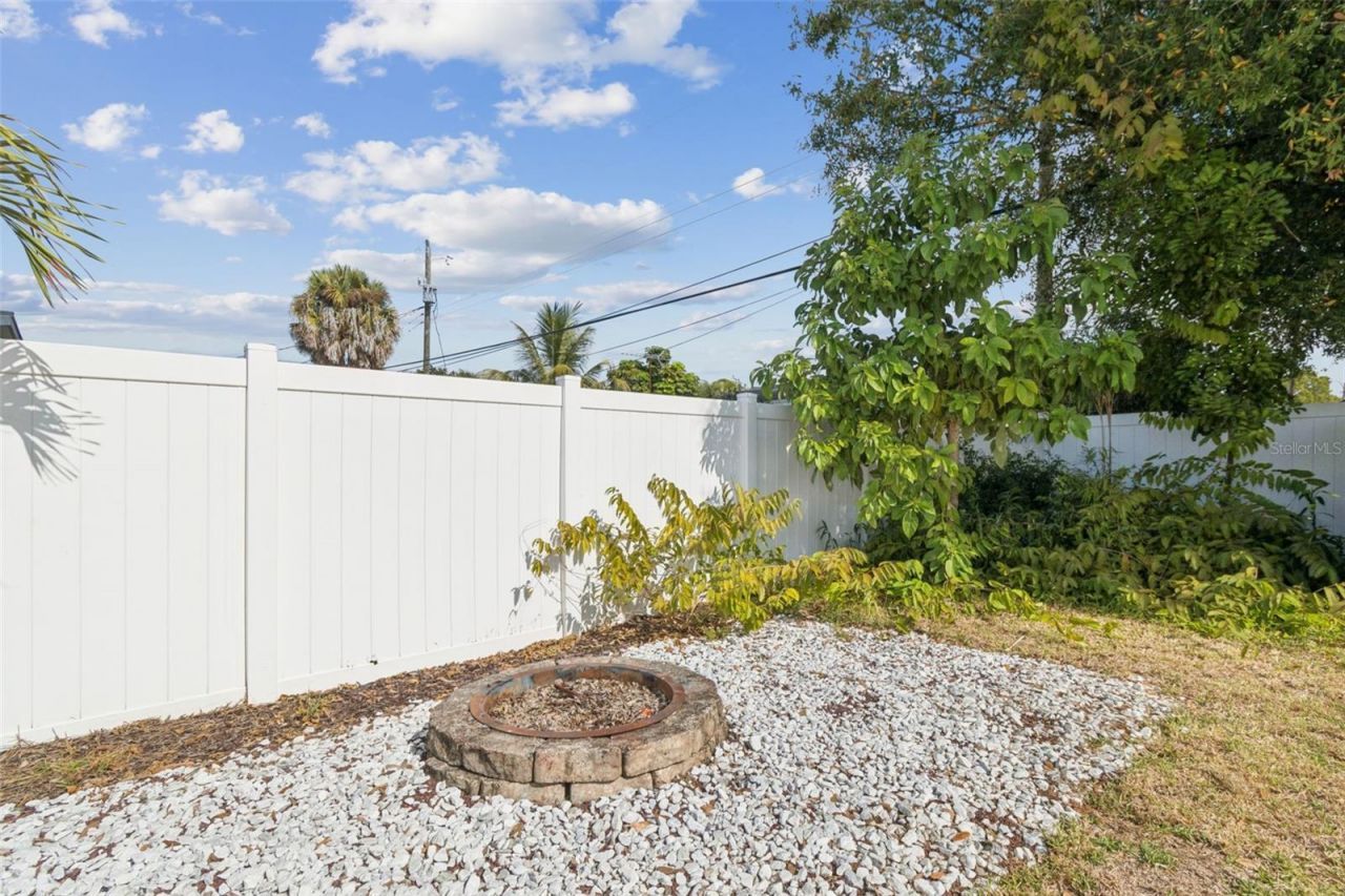 7631 18th Way N, Saint Petersburg, FL 33702 Photo