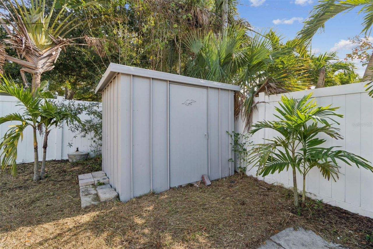 7631 18th Way N, Saint Petersburg, FL 33702 Photo