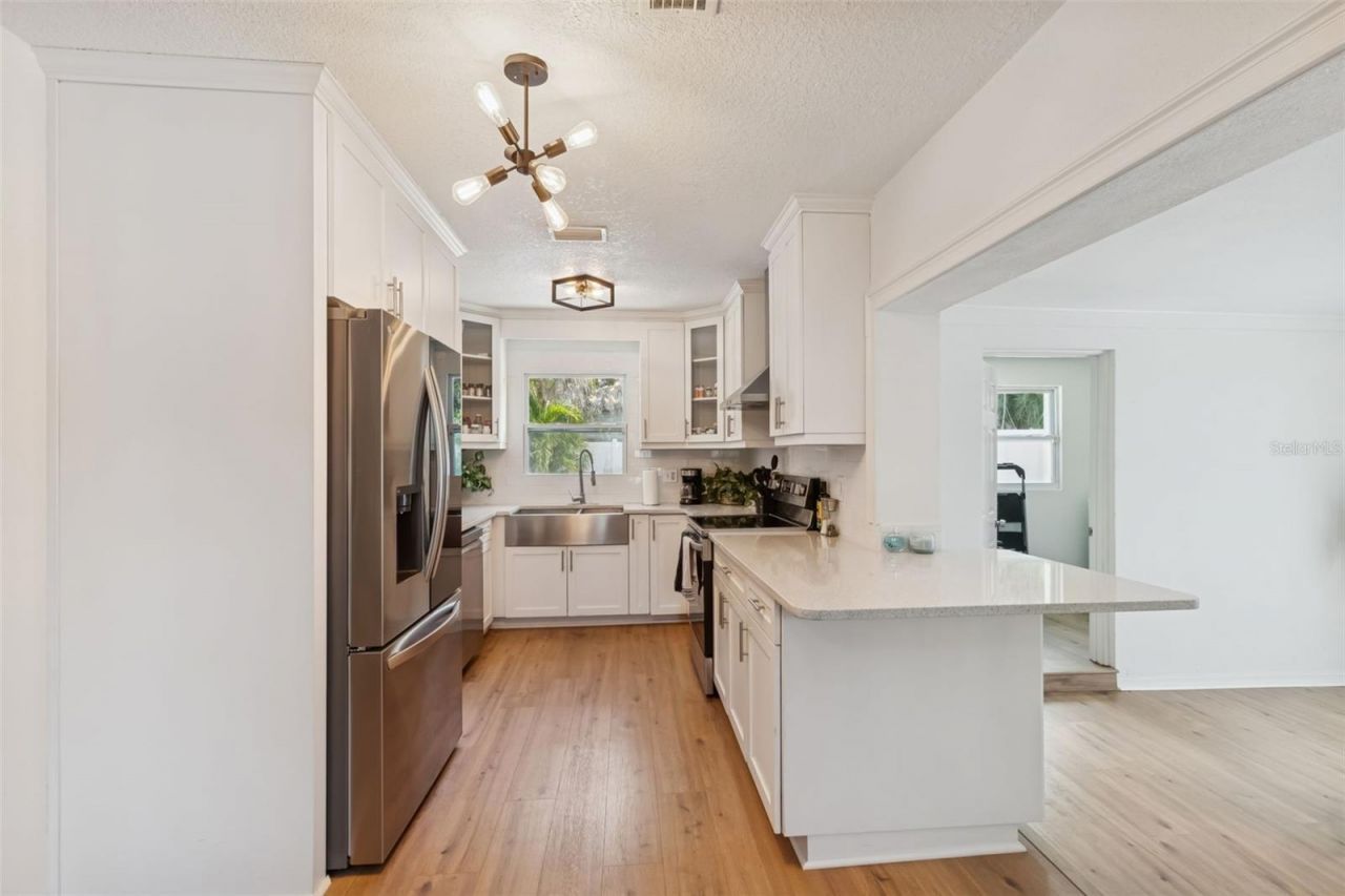 7631 18th Way N, Saint Petersburg, FL 33702 Photo